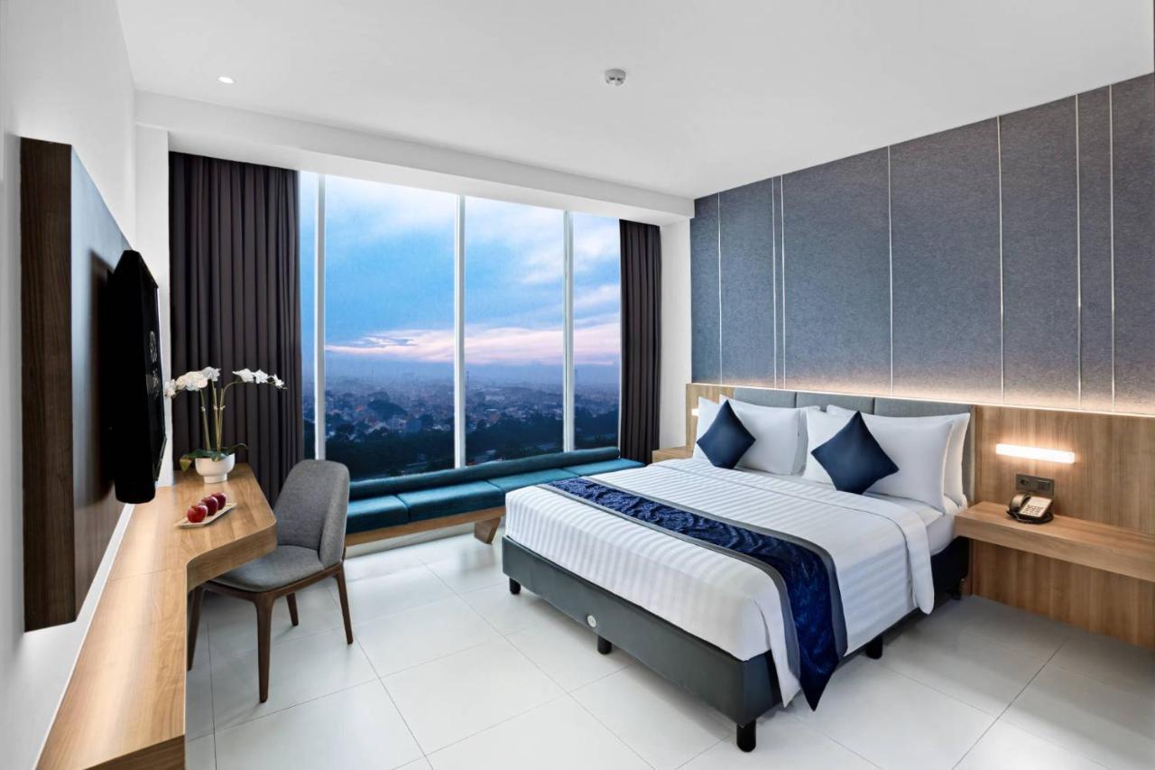 Hotel Aston & Conference Center 3*