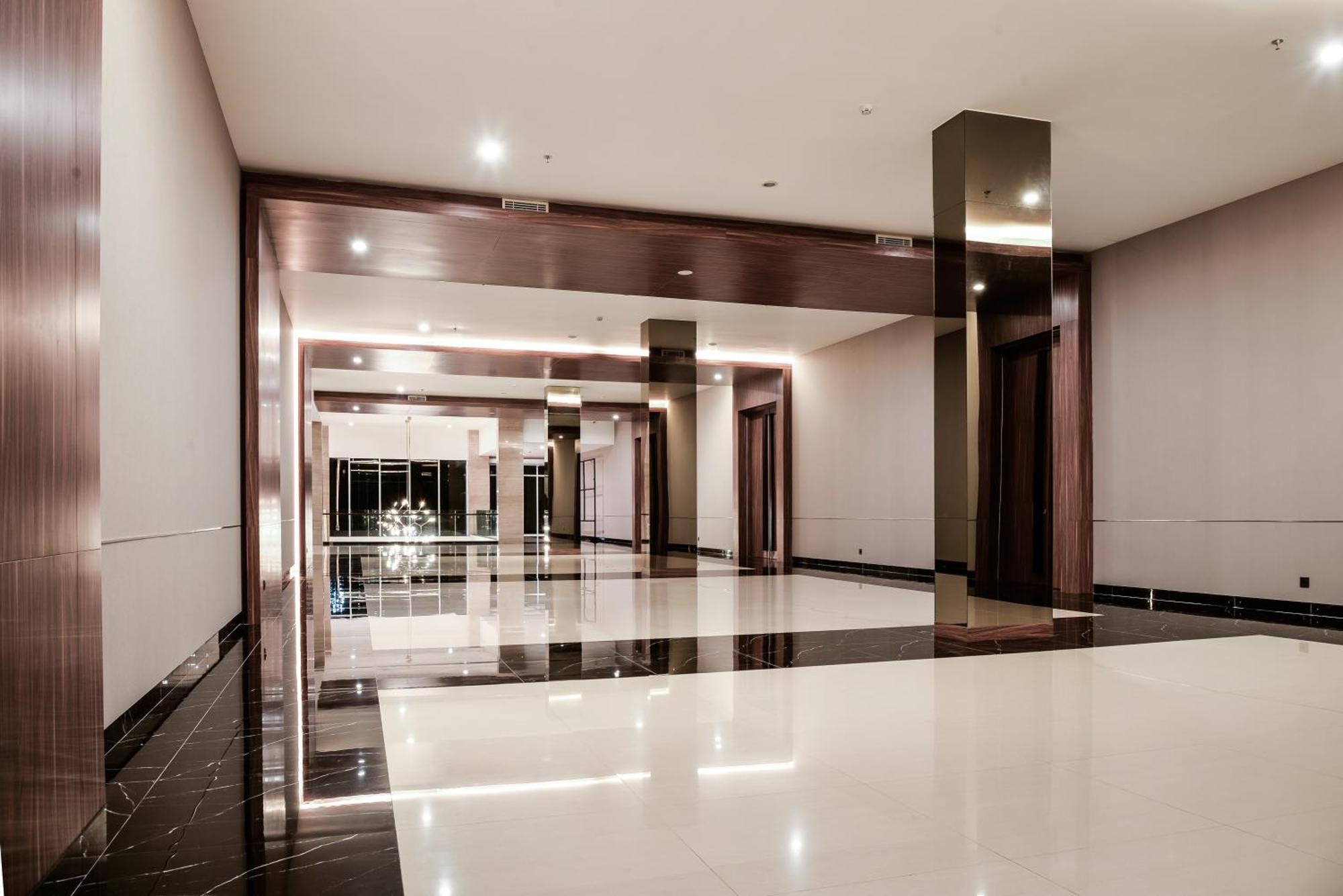 Hotel Aston & Conference Center 3*